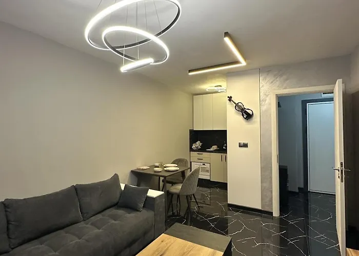 Diamond Casa With Free Private Parking